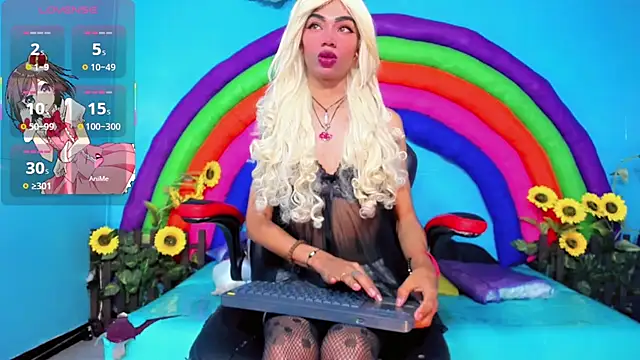 Snapshot of suzume_Mendez chatting on April 10, 2026, 11:04 am suzume Mendez online show from April 10, 2026, 11:04 am