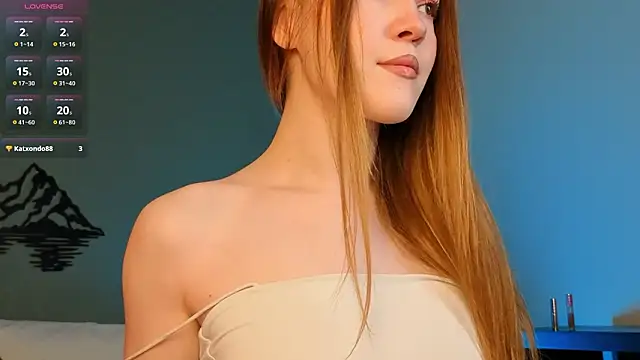 Snapshot of SunFlowerHoney chatting on February 23, 2026, 1:14 am SunFlowerHoney online show from February 23, 2026, 1:14 am