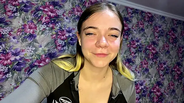 Snapshot of StephanieMarin chatting on February 28, 2026, 1:45 pm StephanieMarin online show from February 28, 2026, 1:45 pm