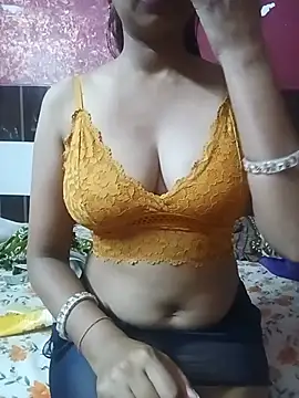 Snapshot of Sweet_sonii chatting on July 13, 2026, 9:23 am Sweet sonii online show from July 13, 2026, 9:23 am