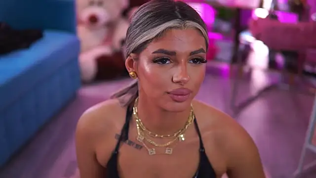 CrisstyBlair online show from April 18, 2026, 9:46 am