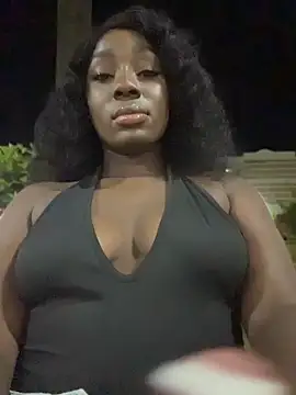 Snapshot of ZarahFerreira chatting on June 11, 2026, 12:32 am ZarahFerreira online show from June 11, 2026, 12:32 am