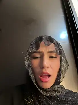Snapshot of Darsha_Khemu chatting on June 18, 2026, 11:20 pm Darsha Khemu online show from June 18, 2026, 11:20 pm