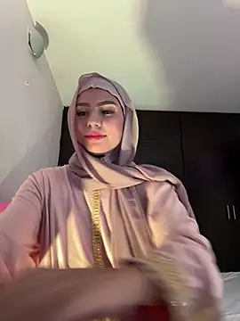 Snapshot of Darsha_Khemu chatting on July 17, 2026, 9:08 pm Darsha Khemu online show from July 17, 2026, 9:08 pm