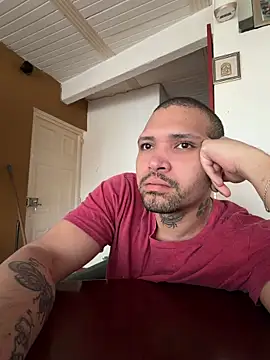 Snapshot of Simone026 chatting on March 24, 2026, 7:19 pm Simone026 online show from March 24, 2026, 7:19 pm