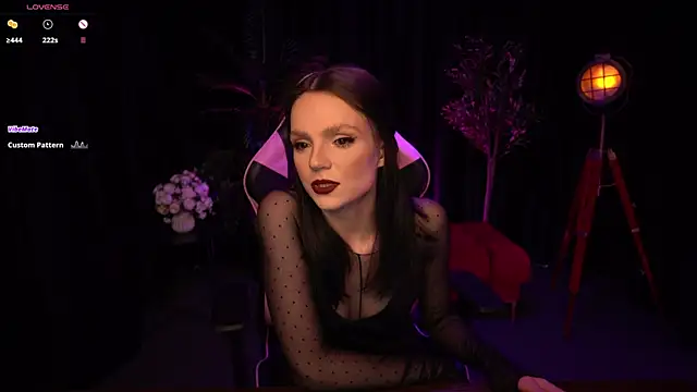 Snapshot of Wild_Alice_me chatting on June 7, 2026, 3:27 pm Wild Alice me online show from June 7, 2026, 3:27 pm