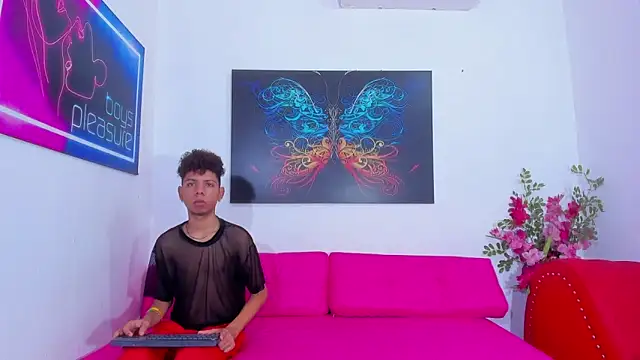 Spicy guys online show from May 3, 2026, 6:03 pm