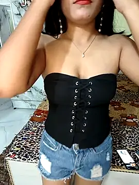 Snapshot of Cute-Sanvii chatting on February 17, 2026, 8:37 pm Cute-Sanvii online show from February 17, 2026, 8:37 pm