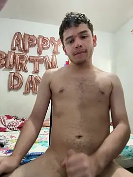 Snapshot of Andytow chatting on February 18, 2026, 9:55 pm Andytow online show from February 18, 2026, 9:55 pm