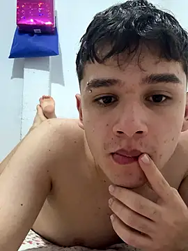 Andytow online show from April 22, 2026, 2:25 am