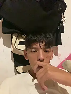 munt an online show from April 12, 2026, 6:02 pm