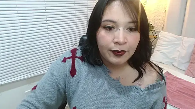 jackie tk online show from June 1, 2026, 7:37 pm