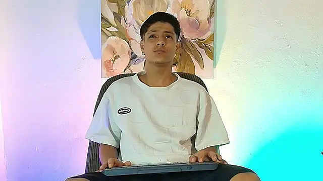 Snapshot of Eliassalvatore_ chatting on June 30, 2026, 1:12 pm Eliassalvatore online show from June 30, 2026, 1:12 pm