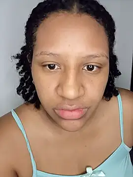 Snapshot of gigiblue89 chatting on May 3, 2026, 10:43 am gigiblue89 online show from May 3, 2026, 10:43 am