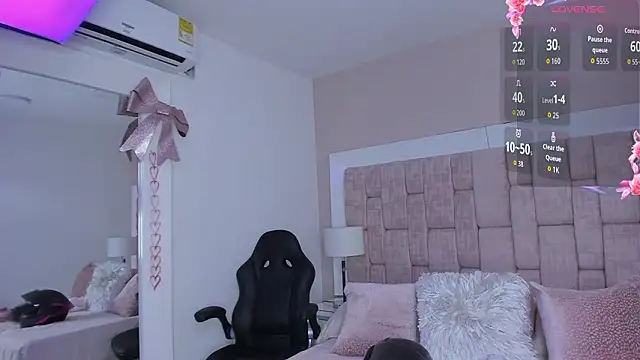 Snapshot of AnniJones chatting on March 8, 2026, 3:05 pm AnniJones online show from March 8, 2026, 3:05 pm