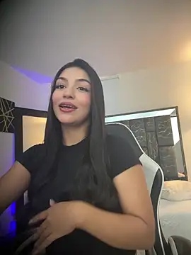Snapshot of sara_stormy chatting on May 7, 2026, 2:55 pm sara stormy online show from May 7, 2026, 2:55 pm
