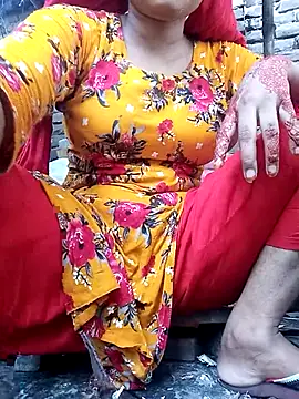 BreezySexyGirl69 online show from April 19, 2026, 5:51 am