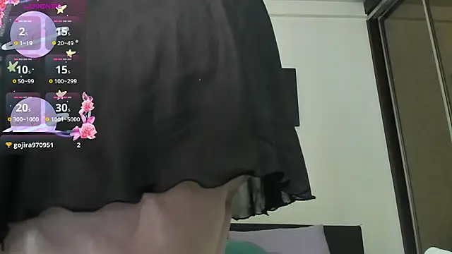 Snapshot of GoldenLunaa chatting on April 25, 2026, 4:37 am GoldenLunaa online show from April 25, 2026, 4:37 am