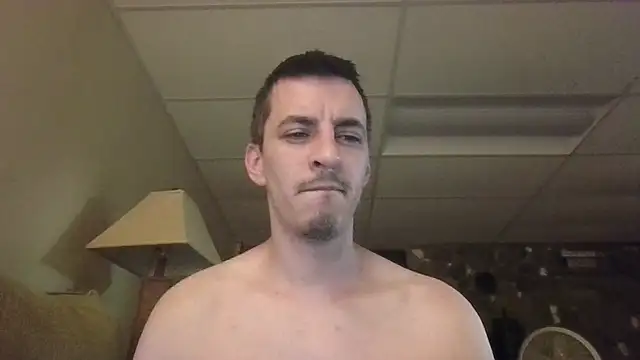 luverrboyy online show from July 1, 2026, 4:51 pm
