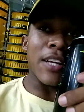 Snapshot of Thasmien chatting on February 24, 2026, 12:19 am Thasmien online show from February 24, 2026, 12:19 am