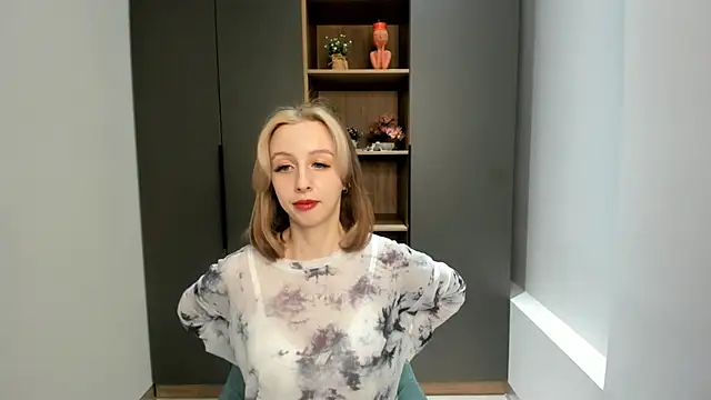 Snapshot of EugeniaEarl chatting on February 20, 2026, 6:10 am EugeniaEarl online show from February 20, 2026, 6:10 am