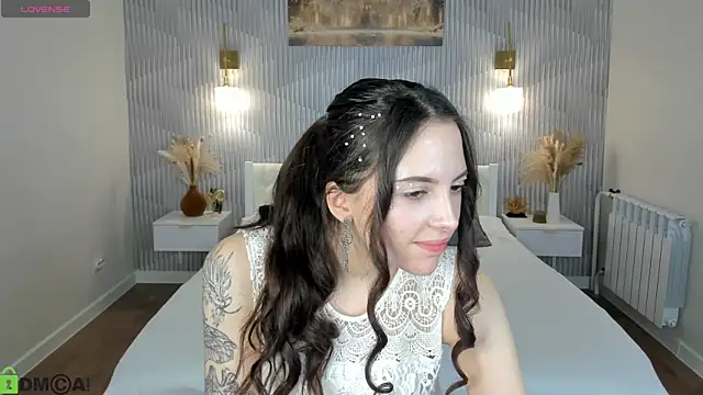 Snapshot of elise_robbie chatting on March 8, 2026, 2:04 am elise robbie online show from March 8, 2026, 2:04 am