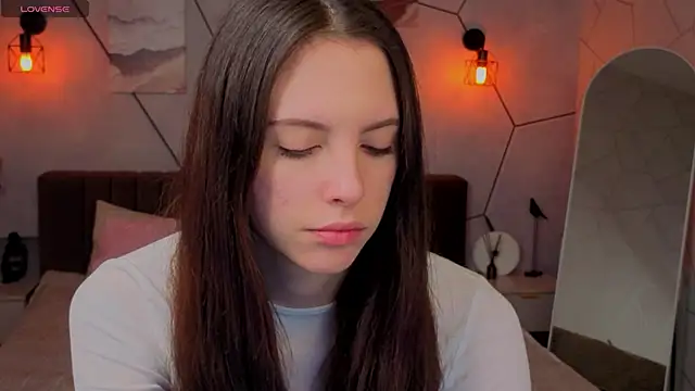 Snapshot of elise_robbie chatting on March 30, 2026, 1:06 am elise robbie online show from March 30, 2026, 1:06 am