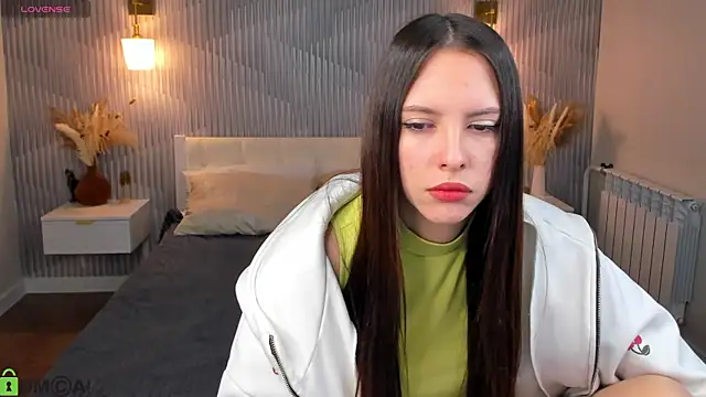 Snapshot of elise_robbie chatting on April 14, 2026, 1:00 am elise robbie online show from April 14, 2026, 1:00 am