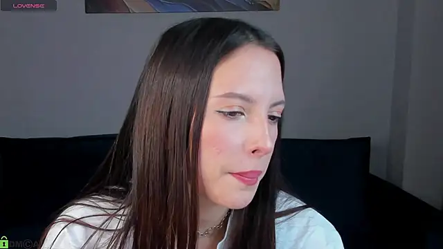 Snapshot of elise_robbie chatting on May 2, 2026, 9:03 am elise robbie online show from May 2, 2026, 9:03 am