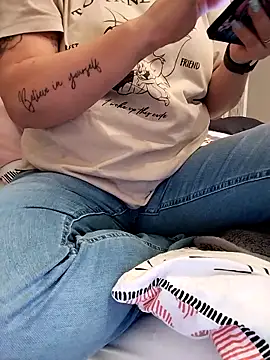 Emma12117 online show from March 3, 2026, 7:20 pm