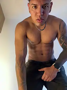 Snapshot of amenadiel_fire chatting on February 28, 2026, 7:15 pm amenadiel fire online show from February 28, 2026, 7:15 pm