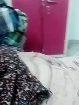 Desi Heat Couple online show from February 18, 2026, 6:37 pm