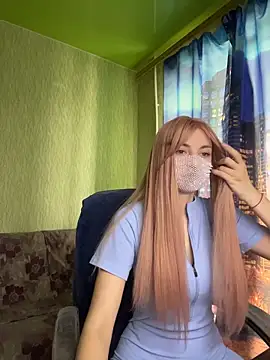 SophieBlackwood online show from April 20, 2026, 8:17 am