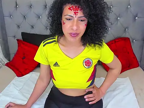 Snapshot of Evaalux chatting on March 8, 2026, 3:43 am Evaalux online show from March 8, 2026, 3:43 am