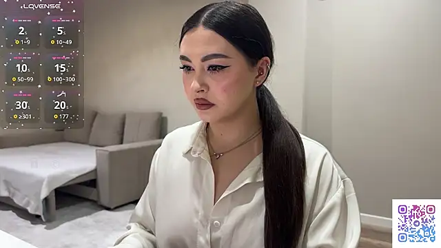 Sweet BerryBabe online show from June 14, 2026, 10:45 pm