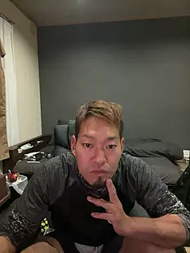 ryuaaaaa online show from June 29, 2026, 1:44 pm
