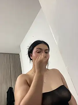 Snapshot of scarleth_marquezz chatting on May 27, 2026, 2:41 am scarleth marquezz online show from May 27, 2026, 2:41 am