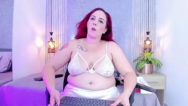 Snapshot of Eva_milfxxx chatting on July 7, 2026, 3:53 am Eva milfxxx online show from July 7, 2026, 3:53 am