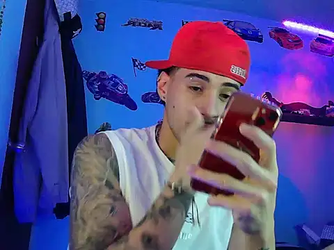 Snapshot of TOMAS_CONOR chatting on February 19, 2026, 1:45 am TOMAS CONOR online show from February 19, 2026, 1:45 am