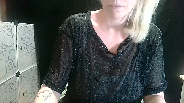 Snapshot of LadySecret_X chatting on February 23, 2026, 5:10 pm LadySecret X online show from February 23, 2026, 5:10 pm