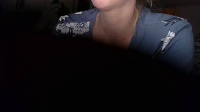 LadySecret X online show from March 4, 2026, 5:02 am