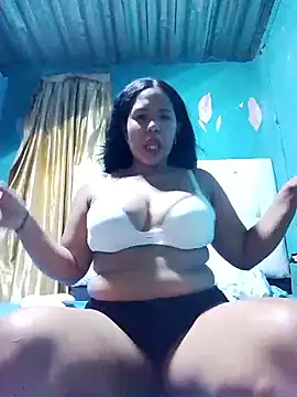 Snapshot of karimbrunette chatting on February 25, 2026, 2:10 am karimbrunette online show from February 25, 2026, 2:10 am