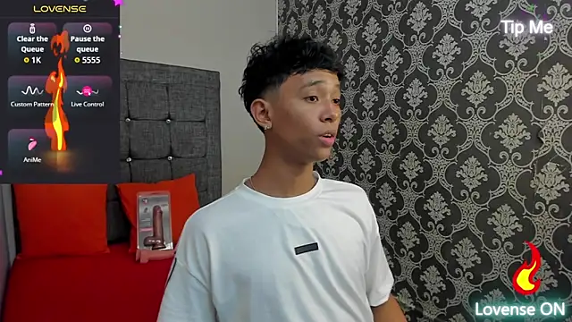 Little Twink19x online show from June 2, 2026, 8:55 pm