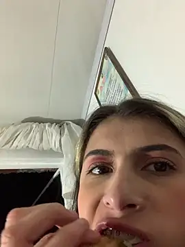 Candy Lennon online show from March 3, 2026, 3:12 am