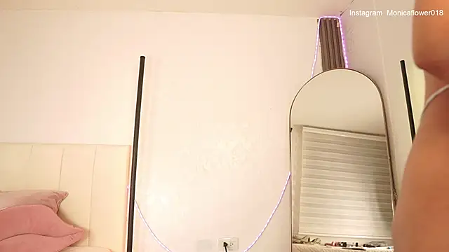 monicaflowerr online show from March 8, 2026, 9:57 am