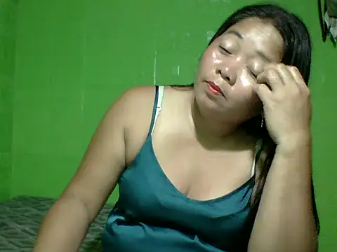 Snapshot of sweetanne19 chatting on April 7, 2026, 1:33 pm sweetanne19 online show from April 7, 2026, 1:33 pm