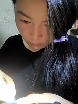 MayEva ly online show from February 22, 2026, 2:02 am