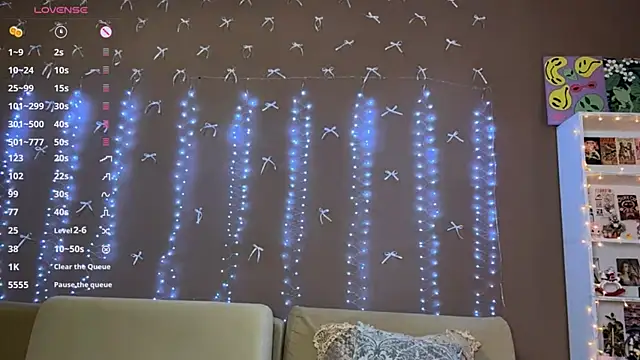 SoraCat online show from March 13, 2026, 9:27 am