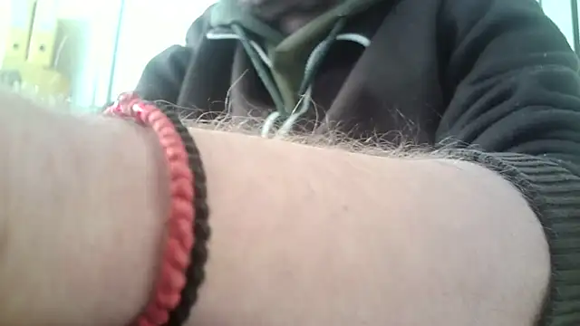 Snapshot of truble78 chatting on February 26, 2026, 8:02 am truble78 online show from February 26, 2026, 8:02 am