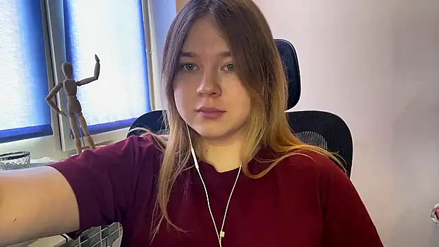 Snapshot of TomikoPfau chatting on February 23, 2026, 9:06 am TomikoPfau online show from February 23, 2026, 9:06 am